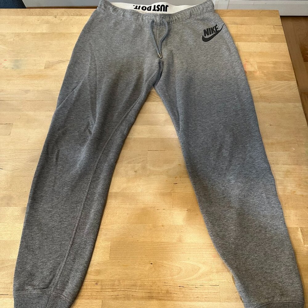Women's Nike sweatpants